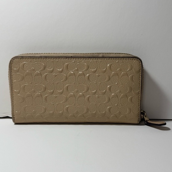 COACH Beige Signature Patent Leather Accordion Zip Around Wallet - Picture 2 of 4